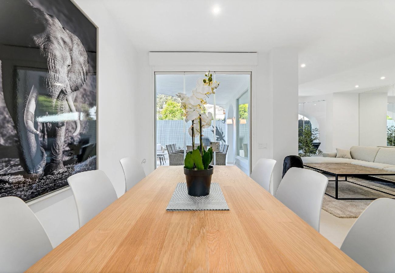 Apartment in Nueva andalucia - N 71